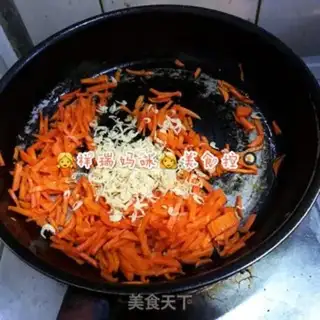 Make Carrot shrimp noodles step 3