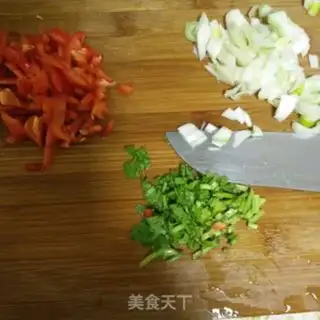 Make Hot noodles step 0