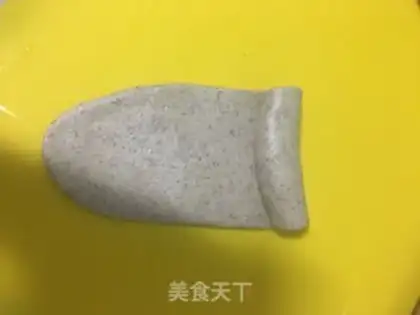 Make Chinese All-Mike toast step 8