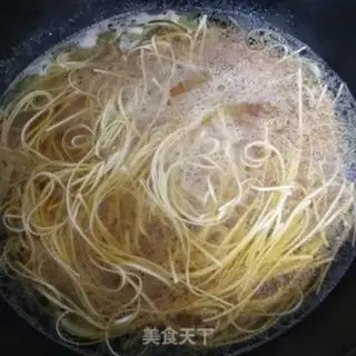 Make Hot noodles step 4