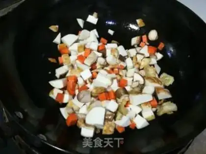 Make Potato-head mushroom fried rice step 3