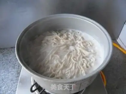 Make The meat crumbs for noodles step 10