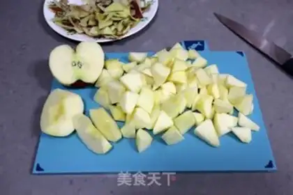 Make Homemade apple sauce step 1
