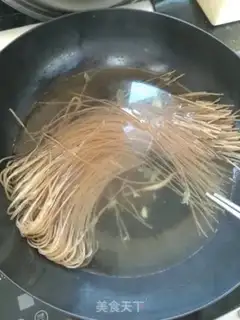 Make Garlic pink dolls step 7
