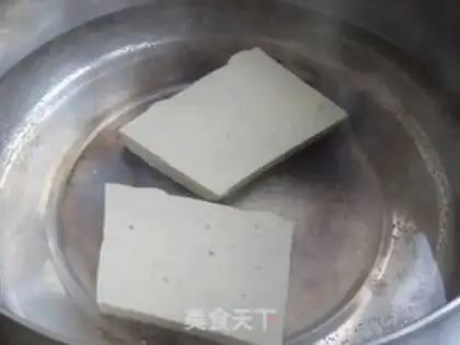 Make Bean tofu soup step 1