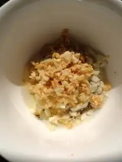 Make Garlic pink dolls step 10