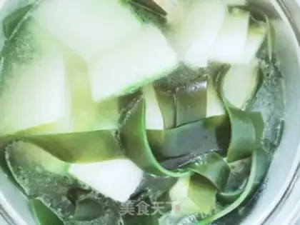 Make Sea-belt melon bone soup step 8