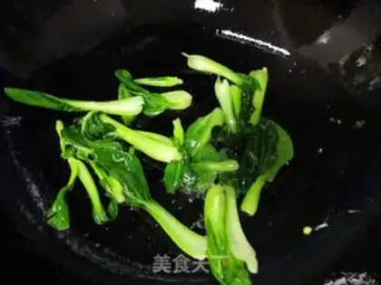 Make A green egg noodles step 2