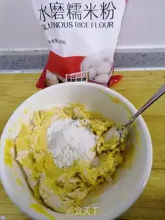 Make Pumpkin bag step 1