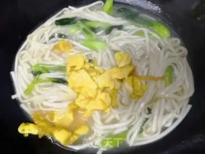 Make A green egg noodles step 7
