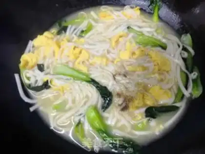 Make A green egg noodles step 8