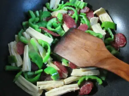 Make Pyramid sausages step 4