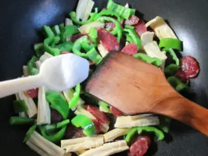 Make Pyramid sausages step 5