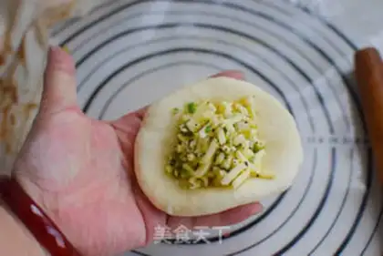 Make Black pepper onion cheese bread step 7