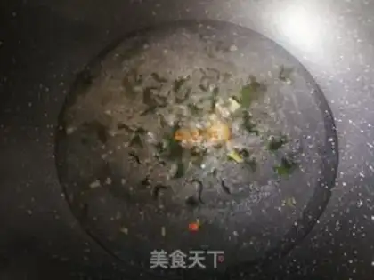Make The radish radish seaweed soup noodles step 3