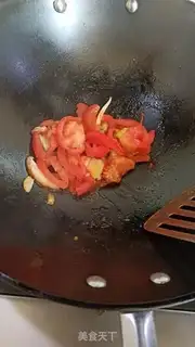 Make Ketchup and egg noodles step 3