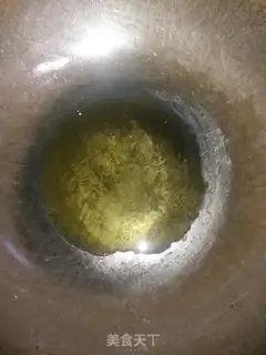 Make Clear the wood ear oil step 2