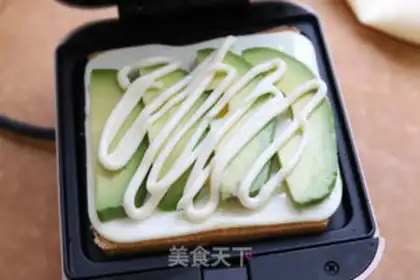 Make Butter egg sandwich step 3
