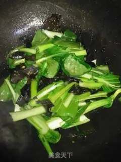 Make Clear the wood ear oil step 5