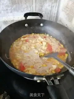 Make Corn tomato egg noodles step 4