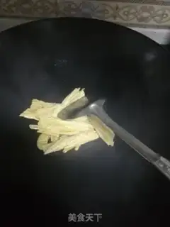 Make Scrambled eggs step 4