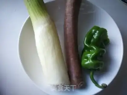 Make Wrinkled peppers whited meat sausages step 0