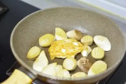 Make The eggs of the apricot step 6