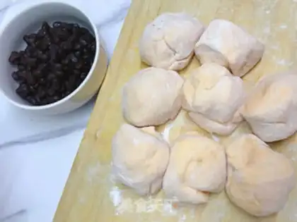 Make Carrot red bean bun step 6