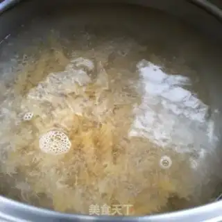 Make Black pepper shrimp pasta step 2
