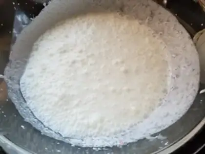 Make Chestnut cream pine cake step 2
