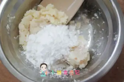Make Two-coloured potato meatball soup step 3