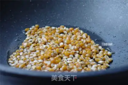 Make Chocolate popcorn step 1