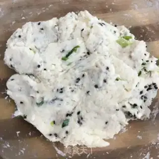 Make Mountain onions step 2