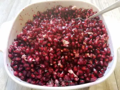 Make Pomegranate juice step 1