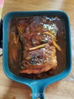 Make Red fish tails step 10