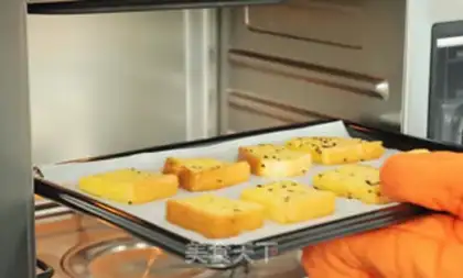 Make Sesame toast step 4
