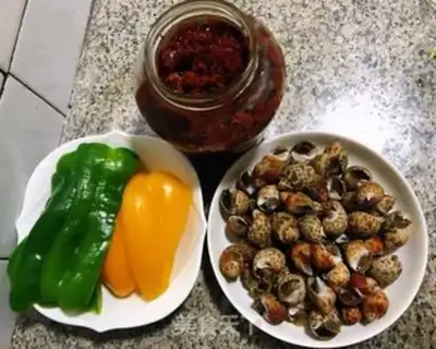 Make Pepper chili and snail step 0