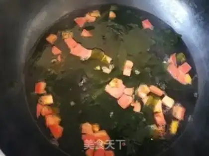 Make Seaweed sprouts and eggplant soup step 5