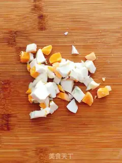 Make Three-coloured eggs step 1