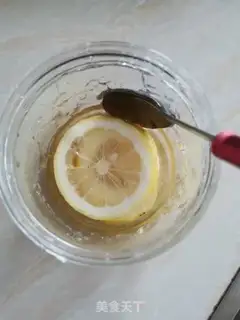 Make Honey lemon tea step 4