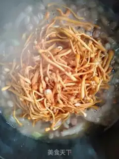 Make Worm and grasscook chicken feet step 5
