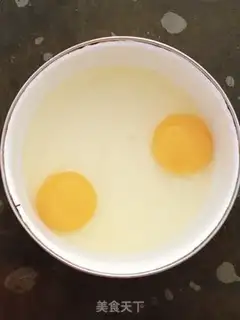 Make Three-coloured eggs step 2