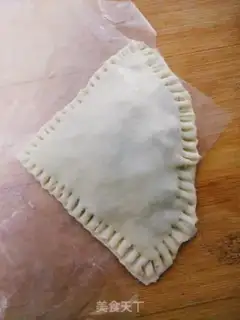 Make Onion Fly Pie Box step 2