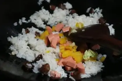 Make Weenie fried rice step 3