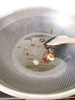Make Red duck head step 5