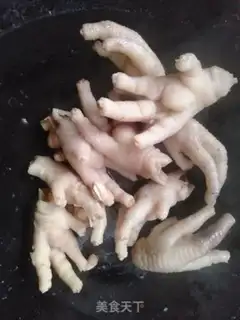 Make Weird chicken claws step 1