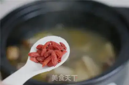 Make Old duck soup with fungus mushrooms step 6
