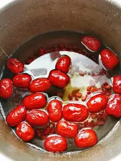 Make Four red soups step 1