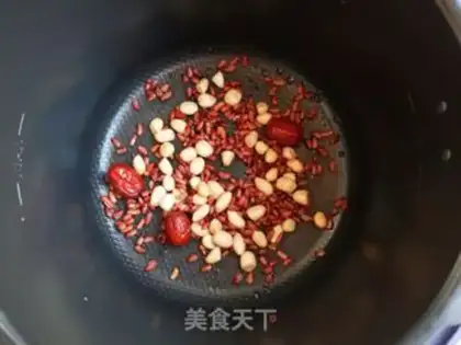 Make Potato peanut rice congee step 3
