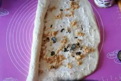 Make Garlic sauce and fragrance step 5